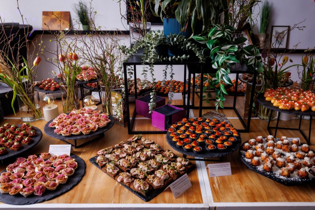 Rootsi laua tüüpi toit
