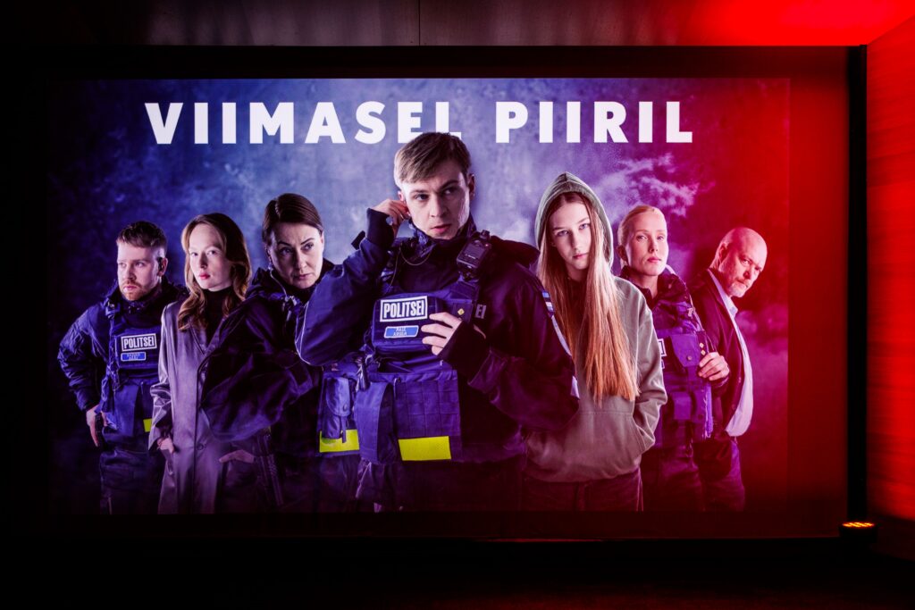 ekraanil kuvatav sari
